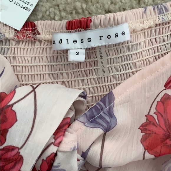 🎀SOLD🎀Revolve Front Tie Ruffle Floral Crop Top - Picture 7 of 7